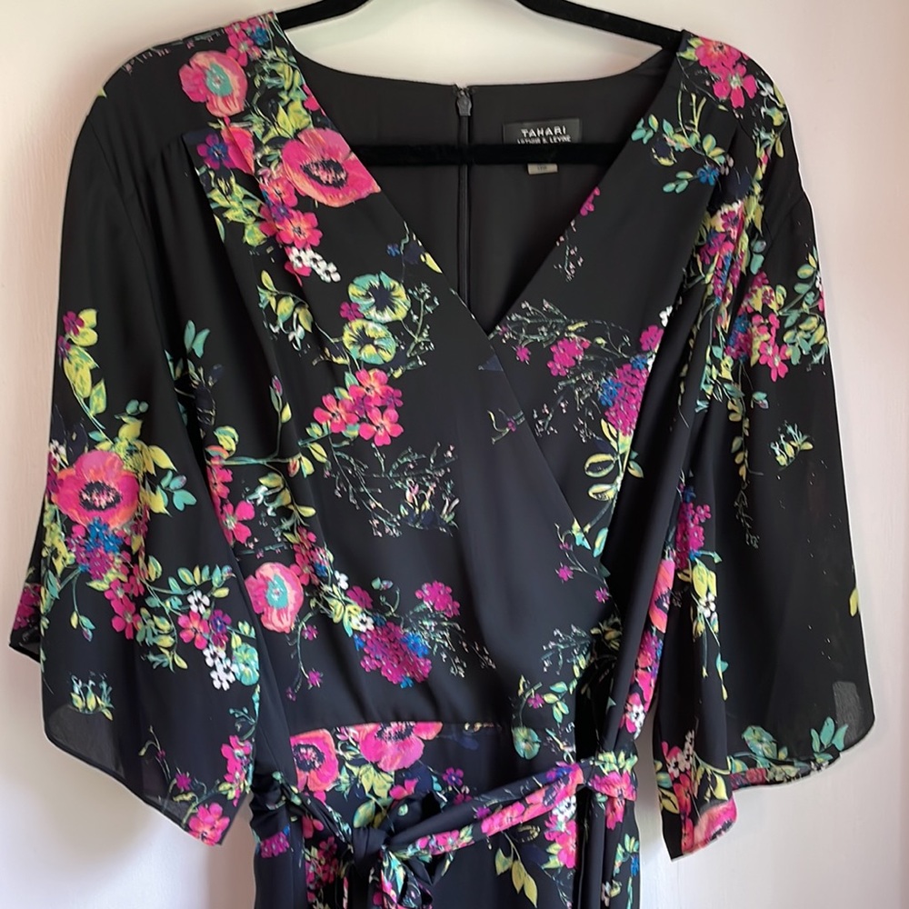 NWT Tahari Plus Size Black/Fuchsia/Green Kimono Sleeve Faux Wrap Mini Dress